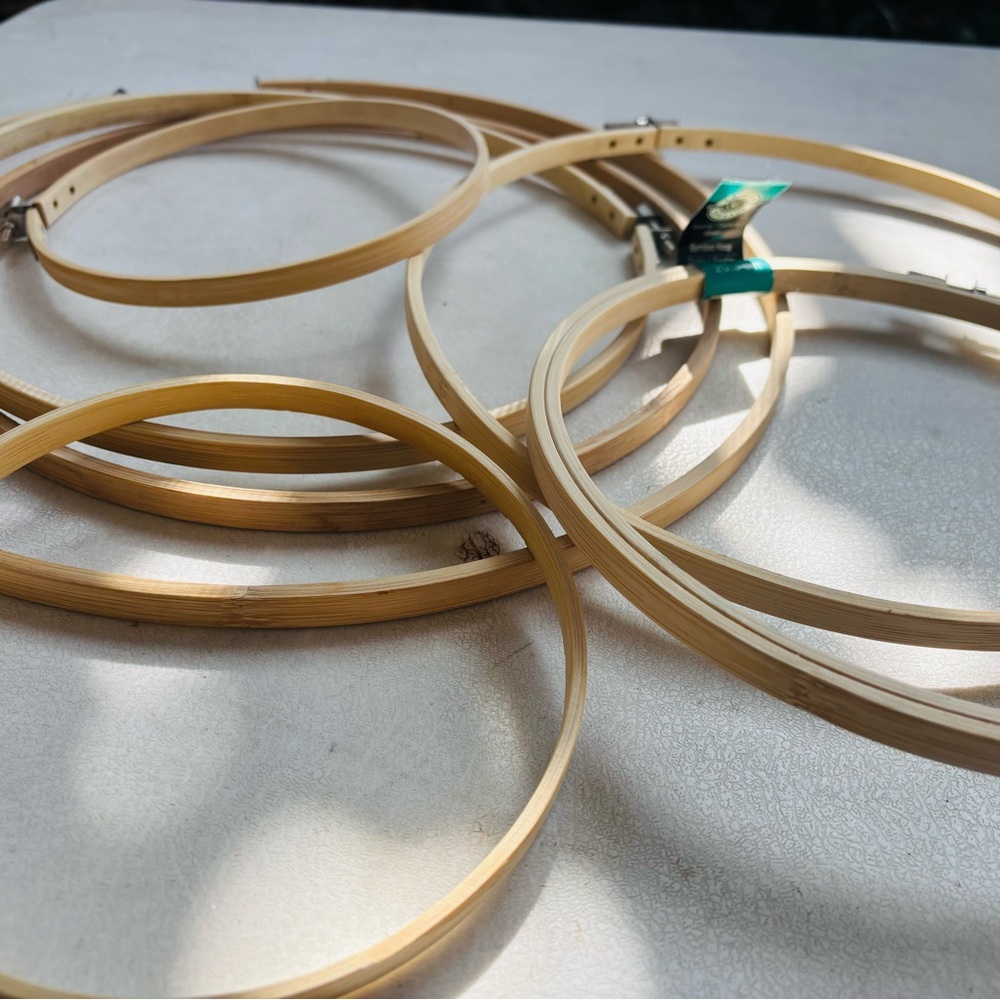 Craft Hoop Bundle – Embroidery Hoops-Metal Rings- DIY, Macramé, Dreamcatcher - Picture 3 of 4